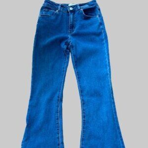 FOREVER 21 FLARE/BELL BOTTOM JEANS SIZE 24 WAIST